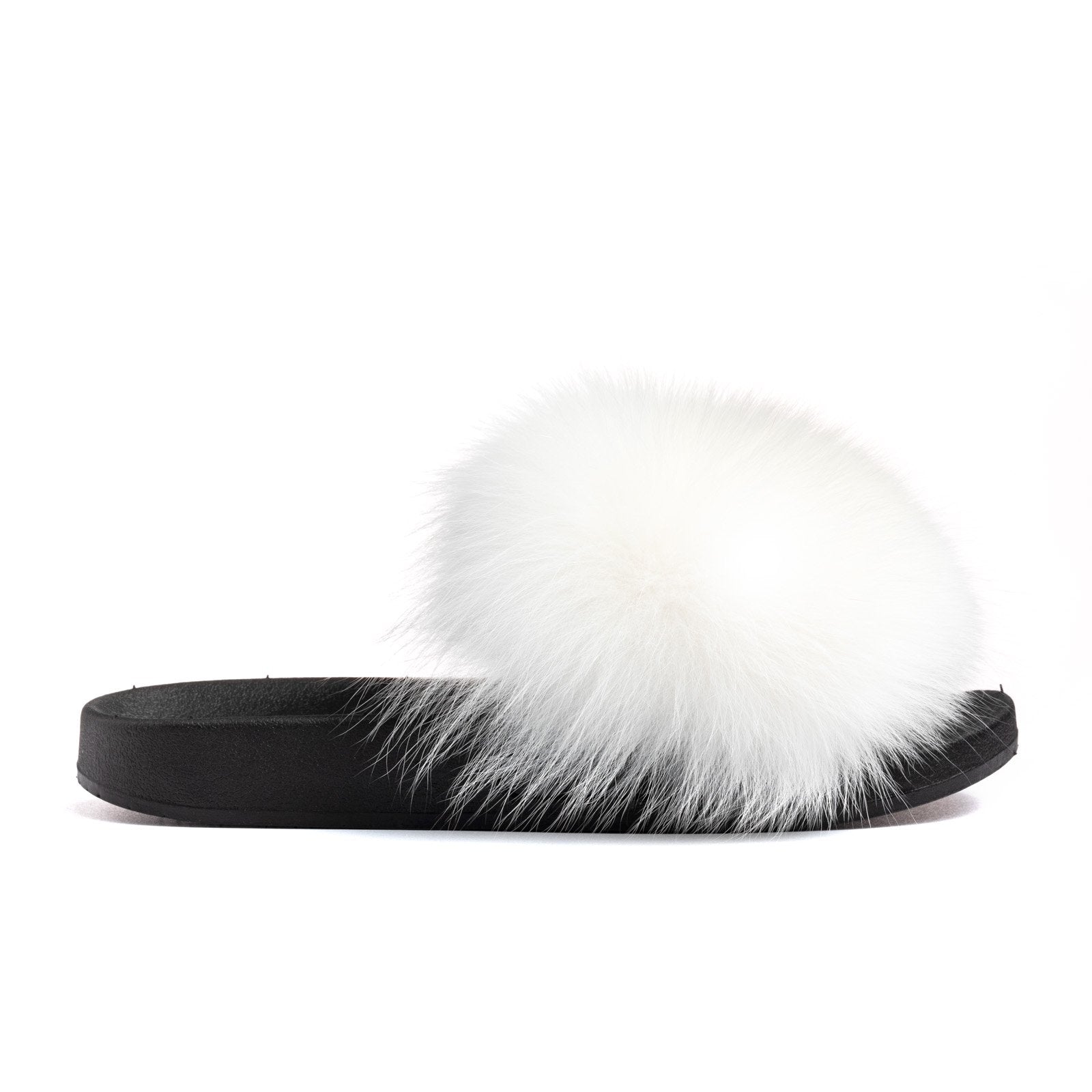 Slippers with mink fur white